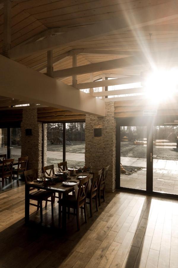 Hotel Borowina Konstancin-Jeziorna Buitenkant foto